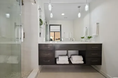 2150 West North Avenue Chicago IL 60647