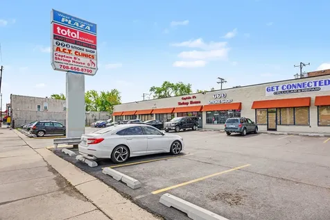 5633-5647 West Roosevelt Road Cicero IL 60804