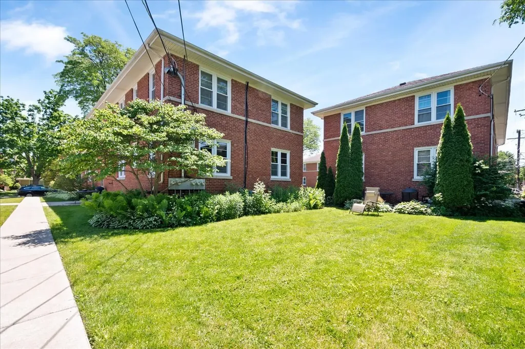 12 North Home Avenue Park Ridge IL 60068