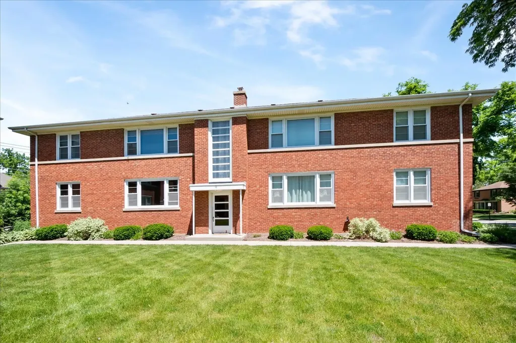 12 North Home Avenue Park Ridge IL 60068
