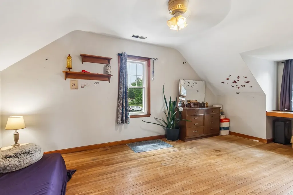 924 Grandview Avenue Lockport IL 60441