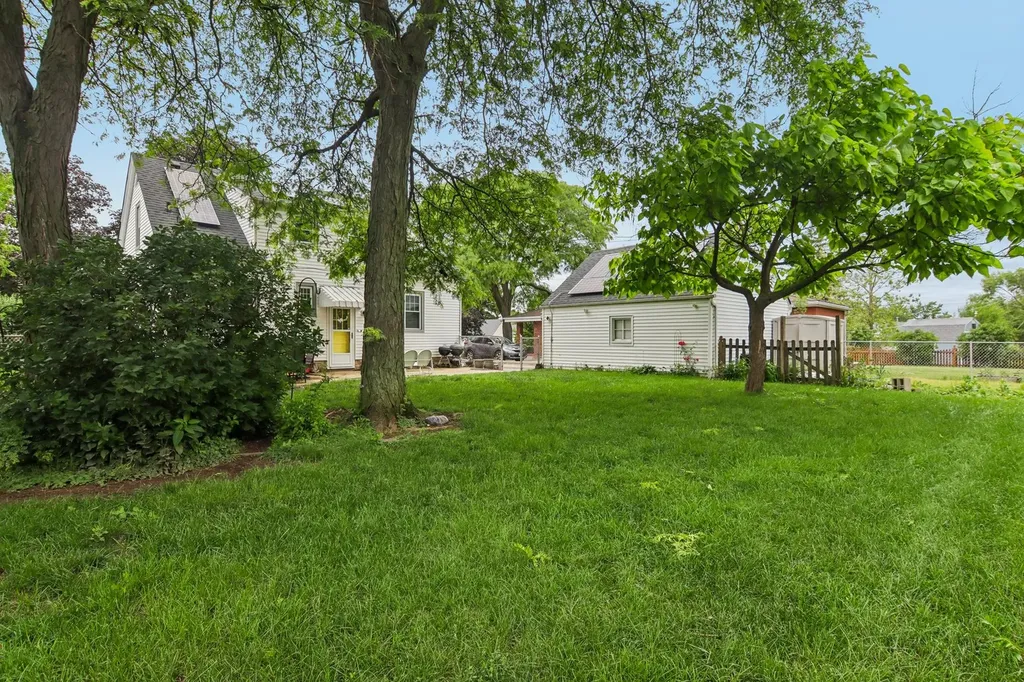 924 Grandview Avenue Lockport IL 60441