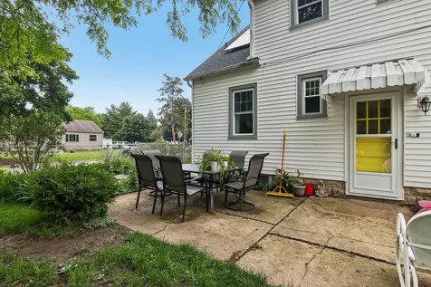924 Grandview Avenue Lockport IL 60441