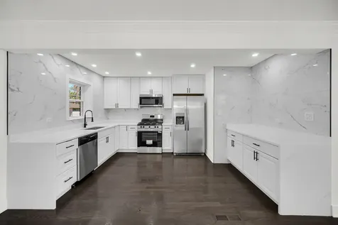 2744 West Catalpa Avenue Chicago IL 60625