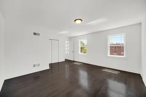 2744 West Catalpa Avenue Chicago IL 60625