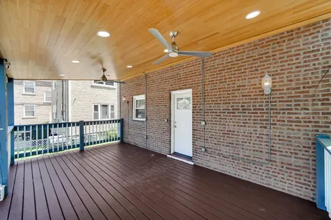 2744 West Catalpa Avenue Chicago IL 60625