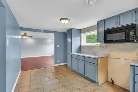 506 East Richardson Farmer City IL 61842