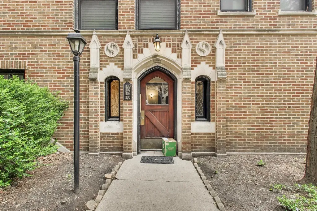 1106 West Montana Street Chicago IL 60614