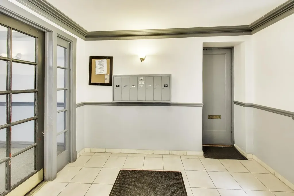 1106 West Montana Street Chicago IL 60614