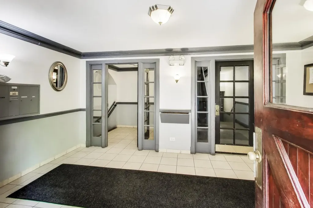 1106 West Montana Street Chicago IL 60614