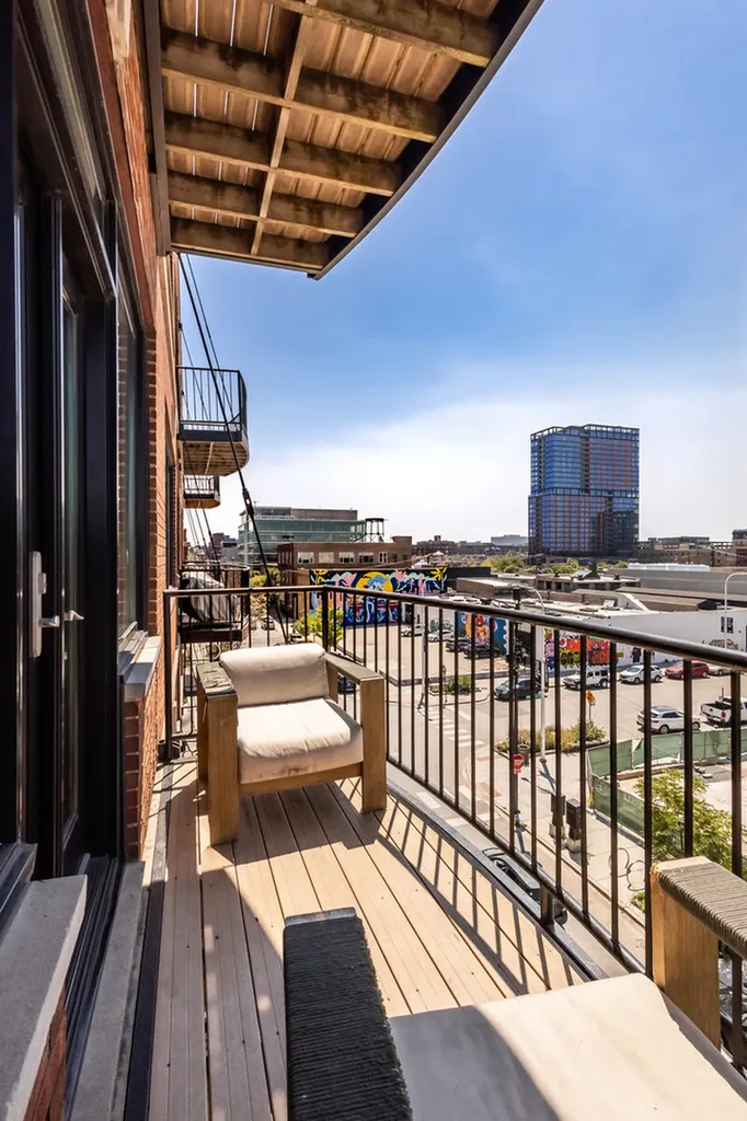 1152 West Fulton Street Chicago IL 60607