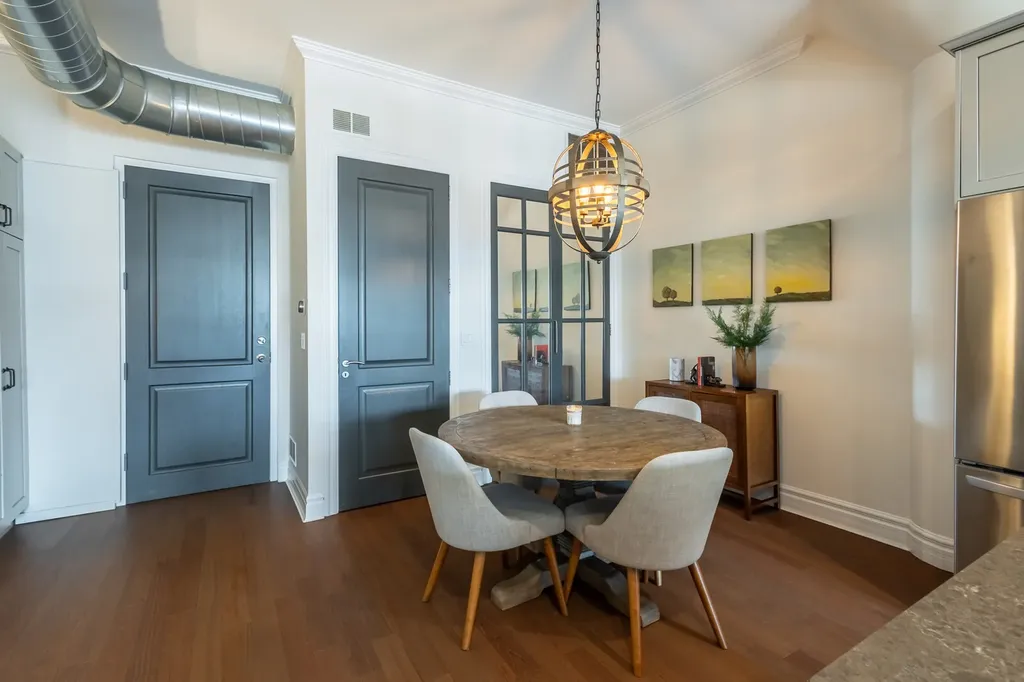 1152 West Fulton Street Chicago IL 60607