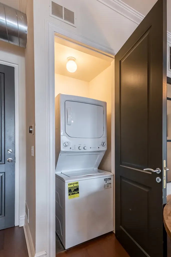 1152 West Fulton Street Chicago IL 60607