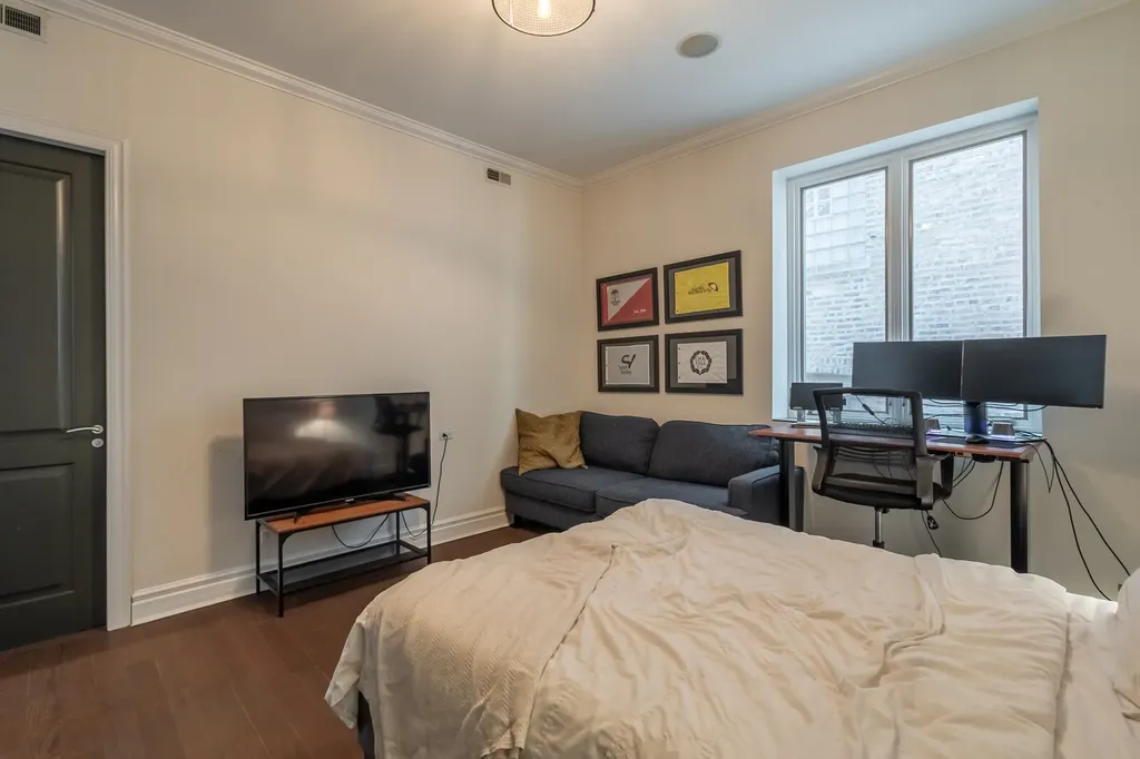 1152 West Fulton Street Chicago IL 60607