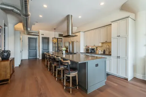 1152 West Fulton Street Chicago IL 60607