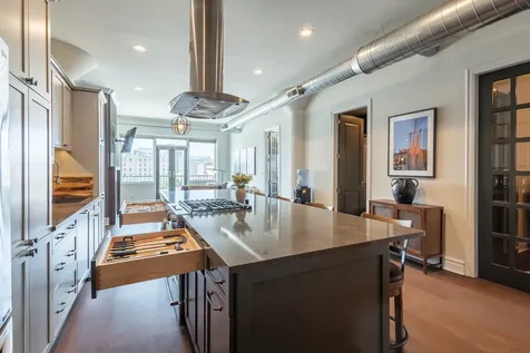 1152 West Fulton Street Chicago IL 60607