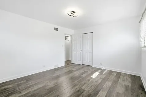 8525 Blue Ridge Avenue Hickory Hills IL 60457