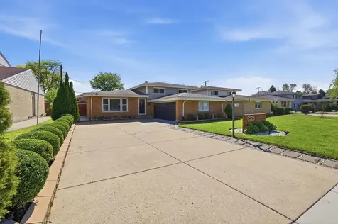 8525 Blue Ridge Avenue Hickory Hills IL 60457