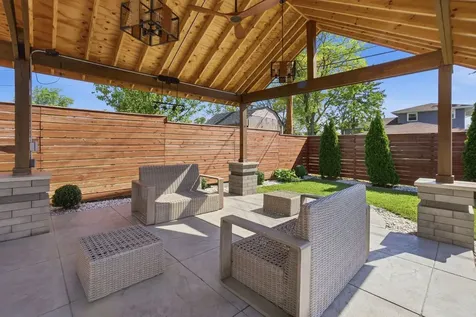 8525 Blue Ridge Avenue Hickory Hills IL 60457