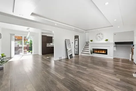 8525 Blue Ridge Avenue Hickory Hills IL 60457