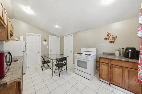 7219 South Wood Street Chicago IL 60636