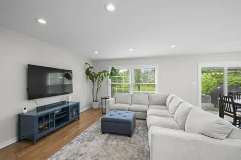 2518 North Ridge Avenue Arlington Heights IL 60004