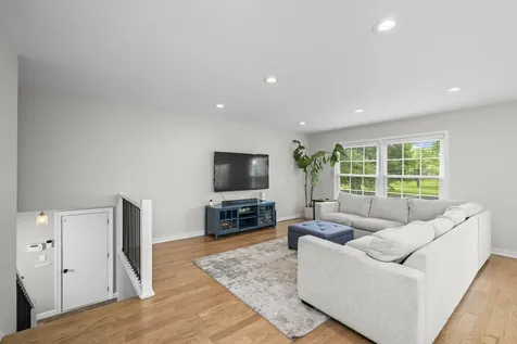 2518 North Ridge Avenue Arlington Heights IL 60004