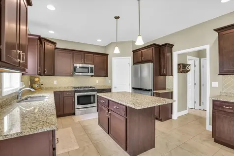 205 Independence Drive Savoy IL 61874