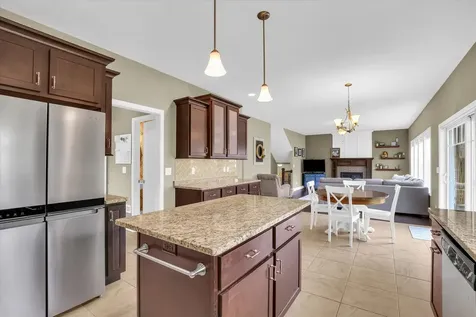 205 Independence Drive Savoy IL 61874