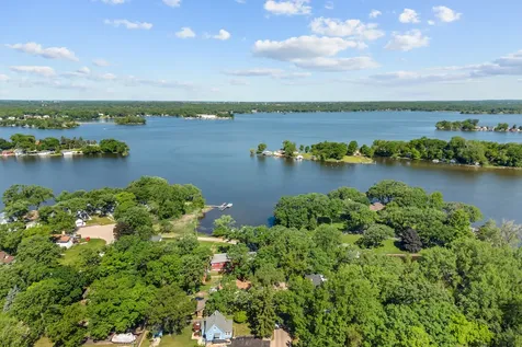 28553 West Treetop Road Ingleside IL 60041