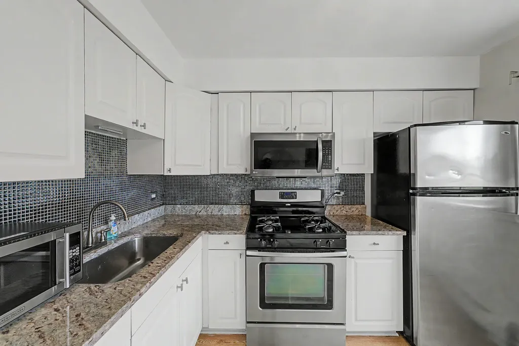1557 Jill Court Glendale Heights IL 60139