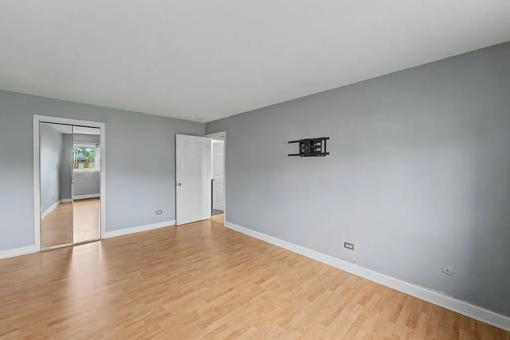 1557 Jill Court Glendale Heights IL 60139