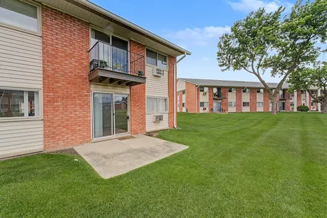 1557 Jill Court Glendale Heights IL 60139