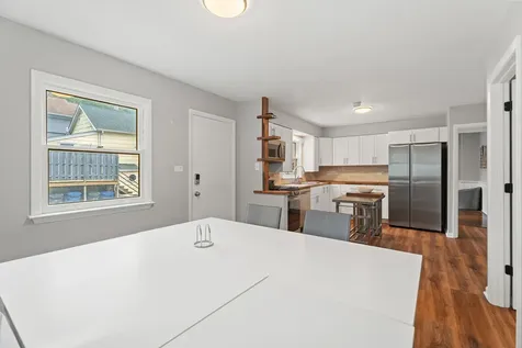 1235 Leon Place Evanston IL 60201