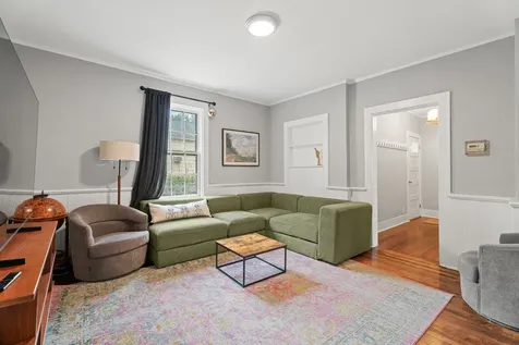 1235 Leon Place Evanston IL 60201