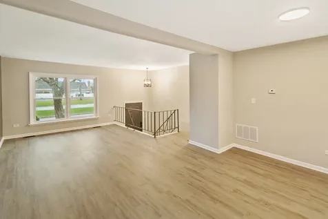 2525 223RD Street Sauk Village IL 60411