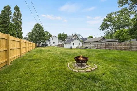 524 Houston Street Batavia IL 60510