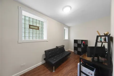 1319 West Fargo Avenue Chicago IL 60626