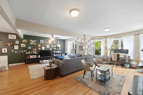 1319 West Fargo Avenue Chicago IL 60626