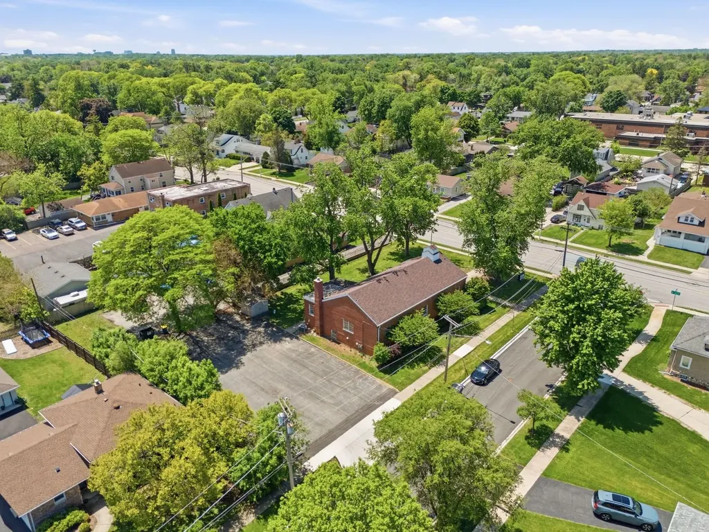 405 South Westmore-meyers Avenue Lombard IL 60148