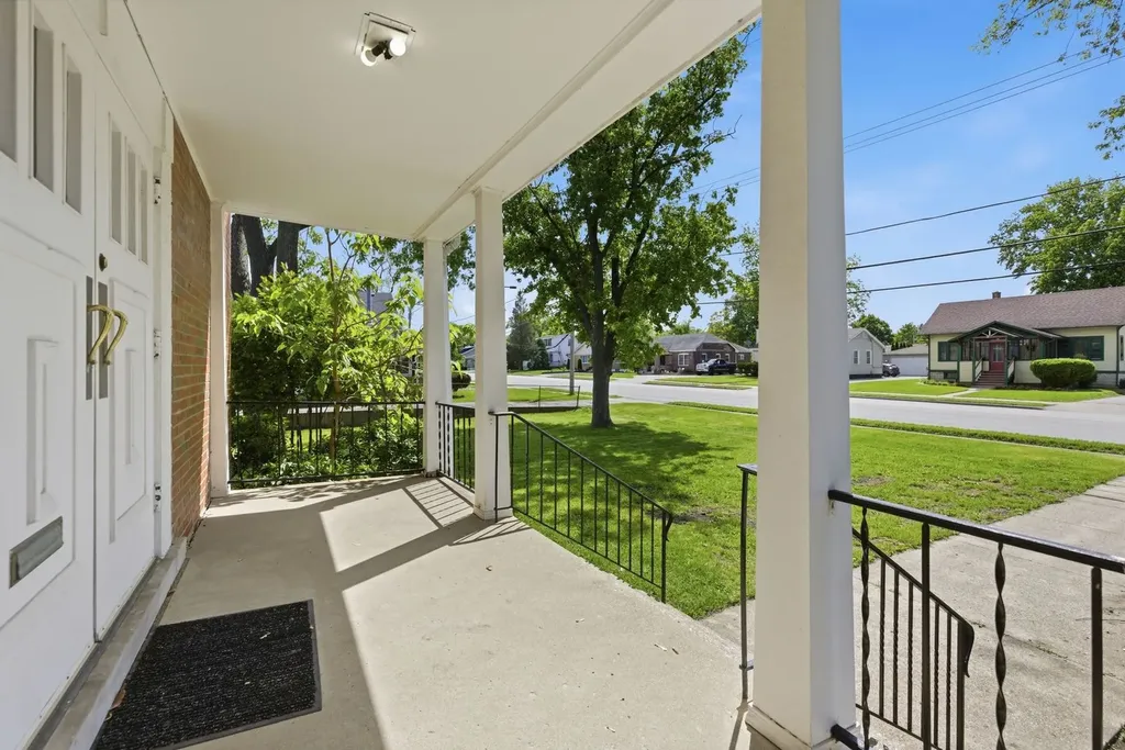 405 South Westmore-meyers Avenue Lombard IL 60148