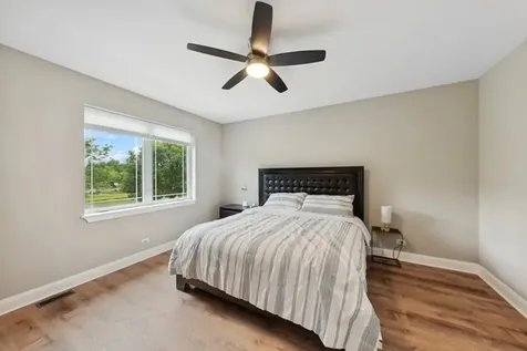 210 Violet Lane Wheeling IL 60090