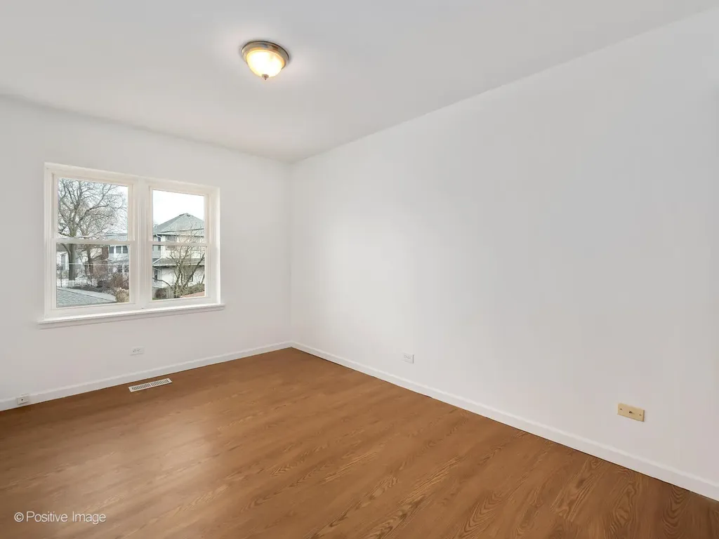 285 East 1st Street Elmhurst IL 60126