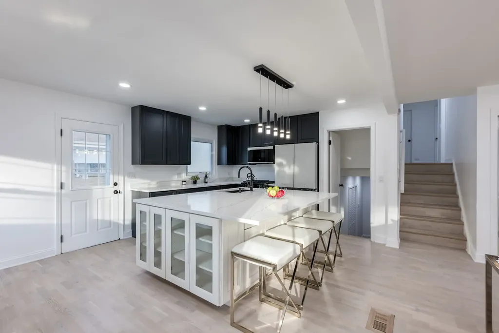 8461 Gross Point Road Skokie IL 60077