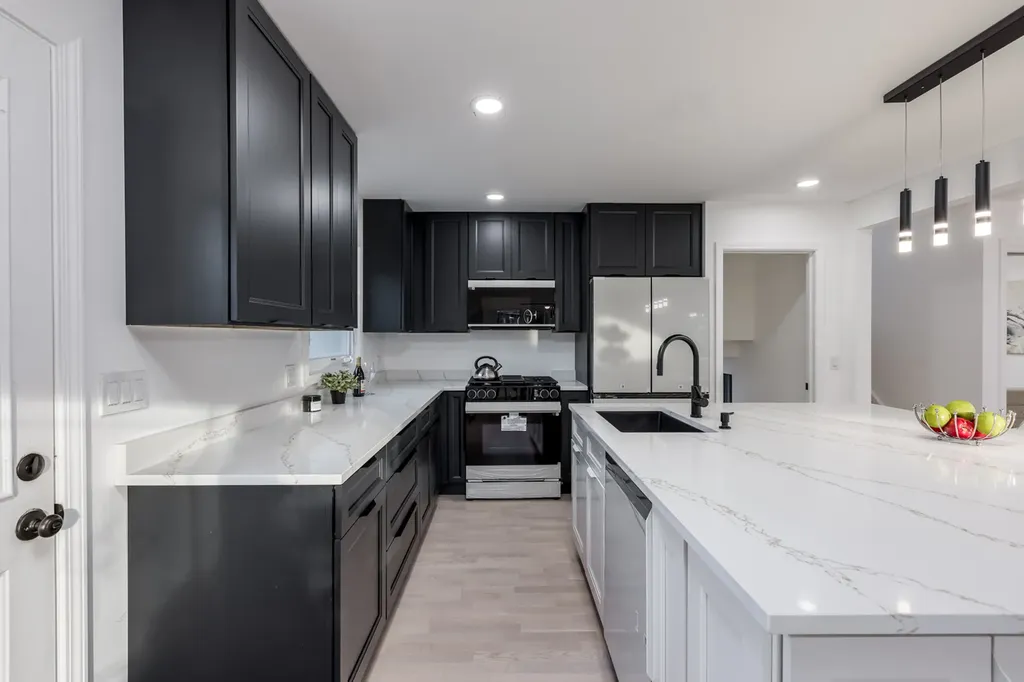 8461 Gross Point Road Skokie IL 60077