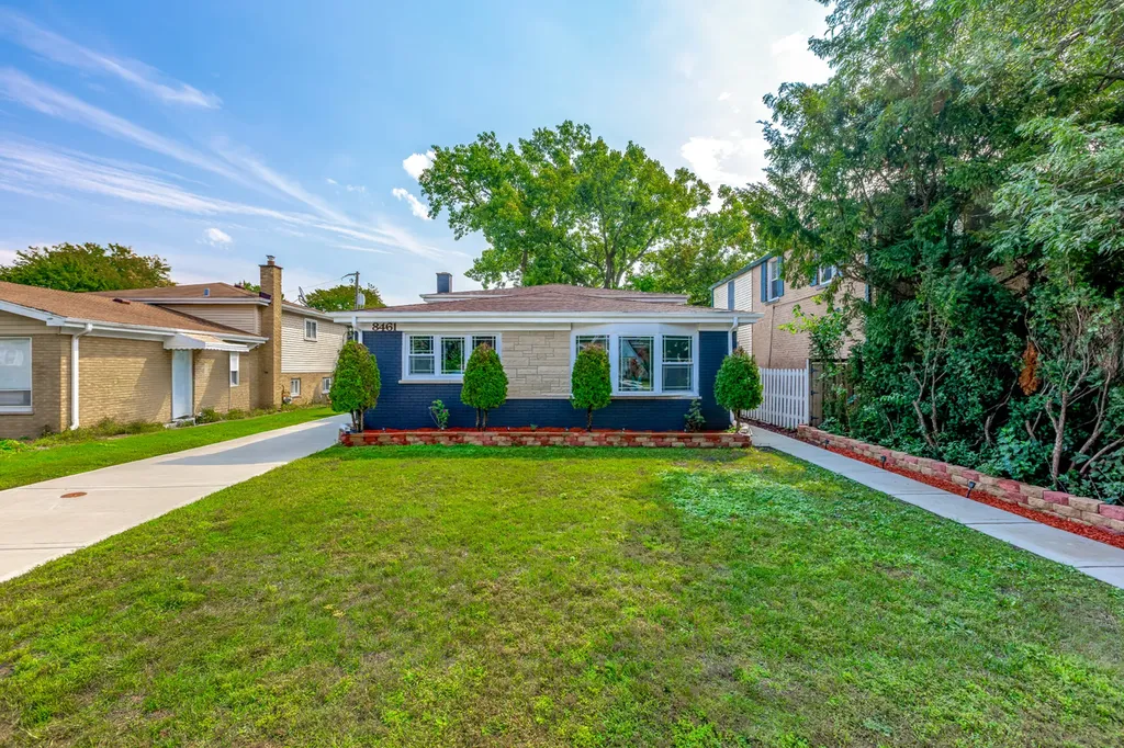 8461 Gross Point Road Skokie IL 60077