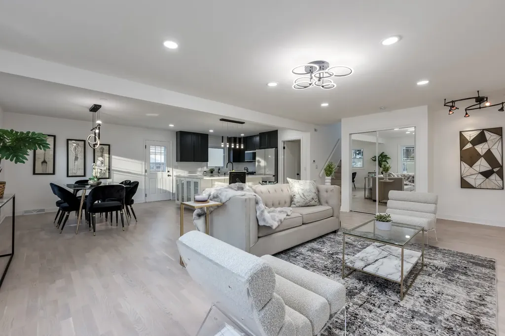 8461 Gross Point Road Skokie IL 60077