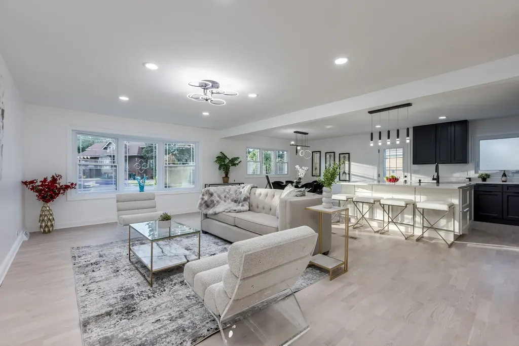 8461 Gross Point Road Skokie IL 60077