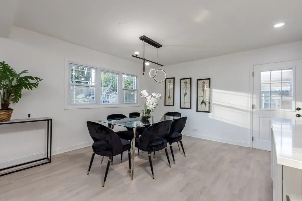 8461 Gross Point Road Skokie IL 60077