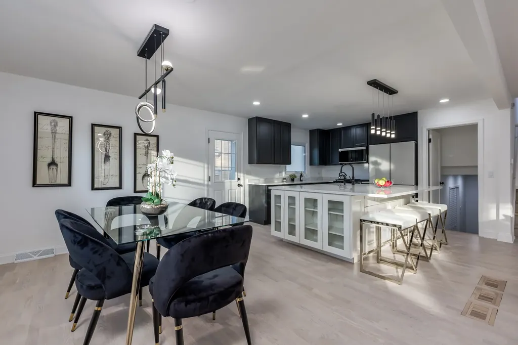 8461 Gross Point Road Skokie IL 60077